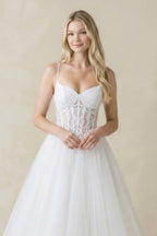 Robe de mariée blanche princesse en tulle à fines bretelles sans manches - Harana
