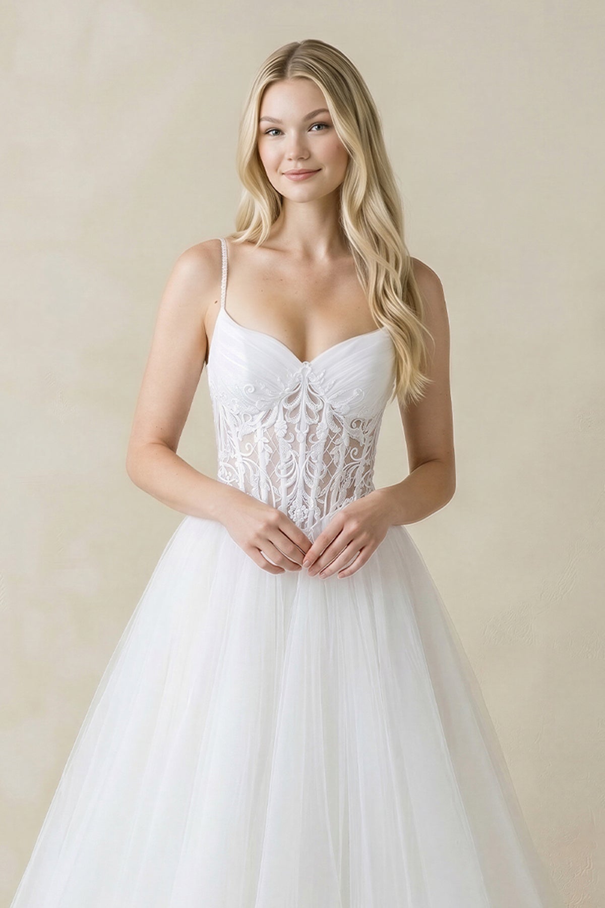 Robe de mariée blanche princesse en tulle à fines bretelles sans manches - Harana