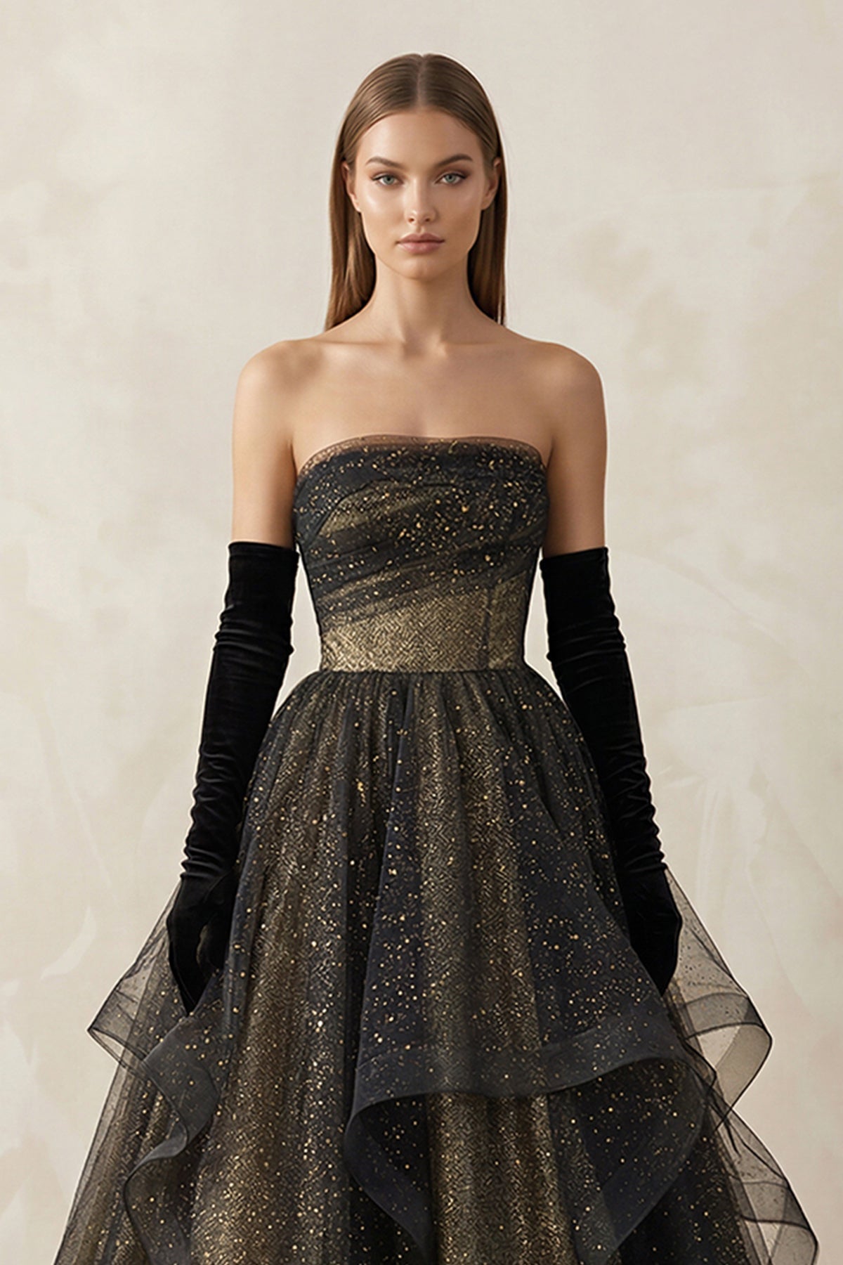 Robe de mariée noire trapèze en dentelle bustier manches longues - Harana