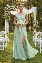 Robe demoiselle d’honneur pale pistachio longue sans manches avec fente effet drapé - Harana