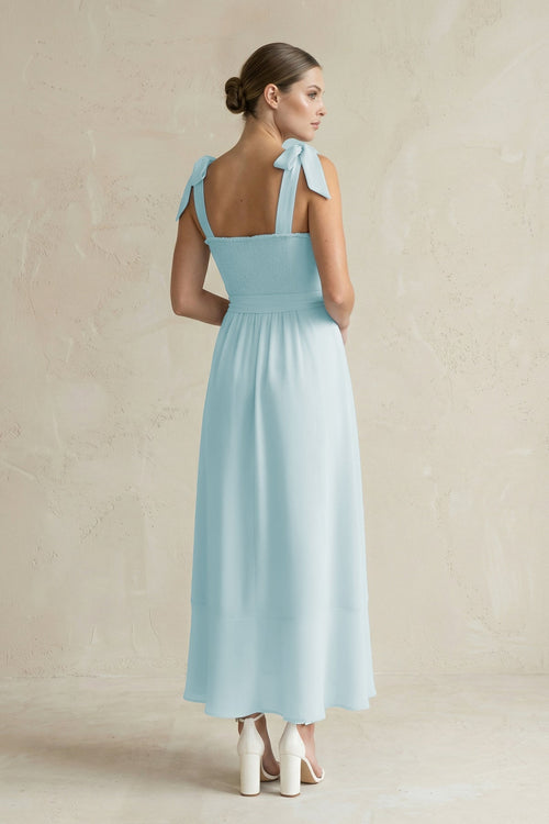 Robe de demoiselle d’honneur bleu ciel midi en mousseline coupe trapèze à encolure carrée avec nœud - Harana