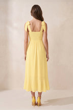 Robe jaune bouton-d’or midi en mousseline coupe trapèze à encolure carrée - Harana