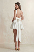 Robe de mariée courte ivoire satinée sans manches dos nu - Harana