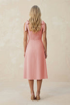 Robe demoiselle d’honneur rose petal midi sans manches avec fente effet drapé - Harana