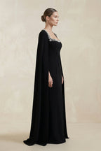Robe de mariée noire satinée coupe fourreau à encolure carrée ornée de perles - Harana