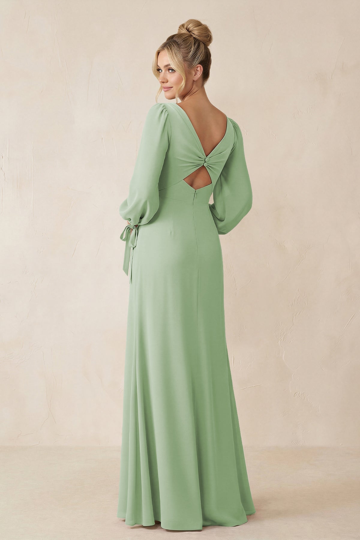 Robe demoiselle d’honneur vert sauge longue manches longues avec fente froncée - Harana