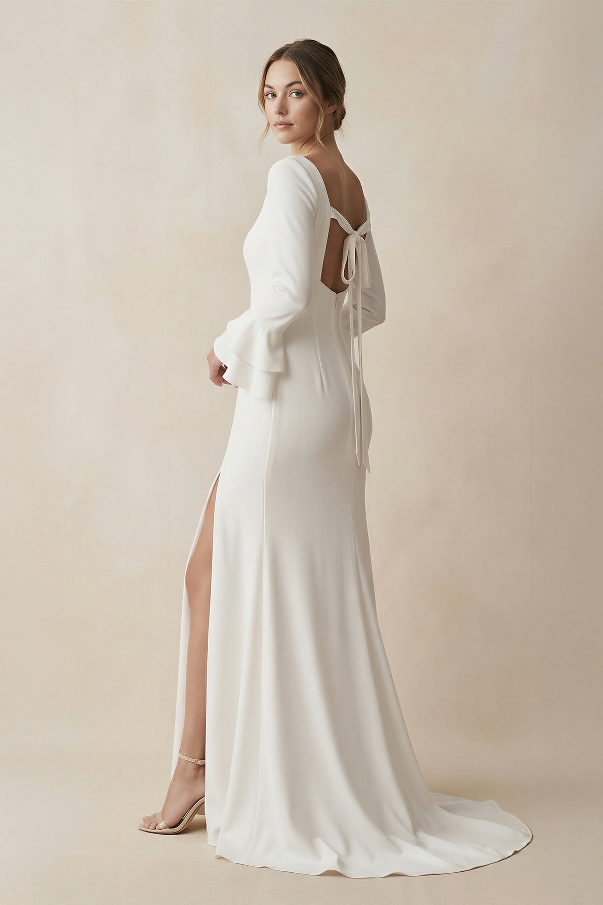 Robe de mariée blanche à encolure carrée et manches longues avec fente - Harana