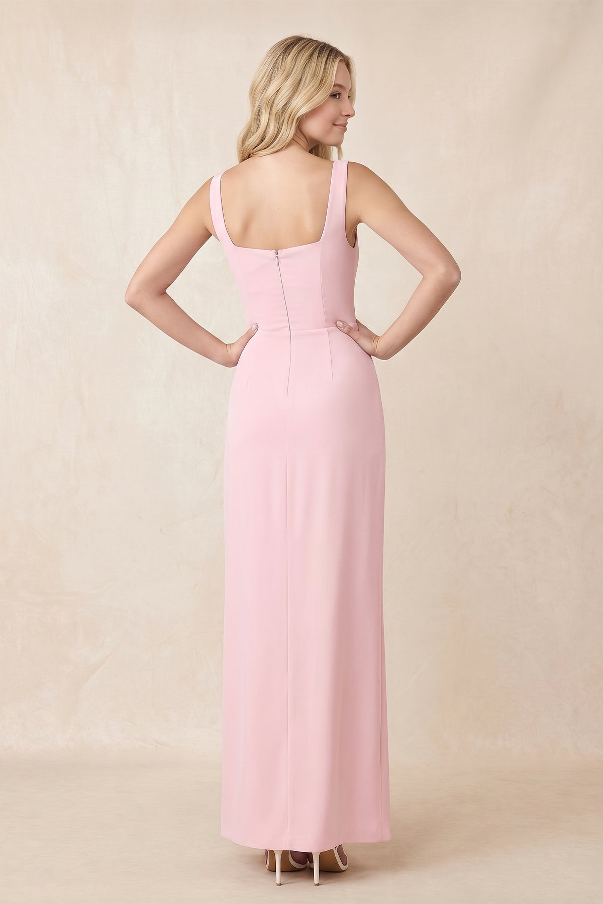 Robe rose bonbon longue en mousseline coupe fourreau à encolure carrée effet drapé avec fente - Harana
