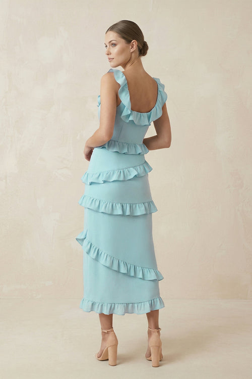 Robe de demoiselle d’honneur aqua délavé midi satinée coupe fourreau à encolure carrée ornée de volants - Harana