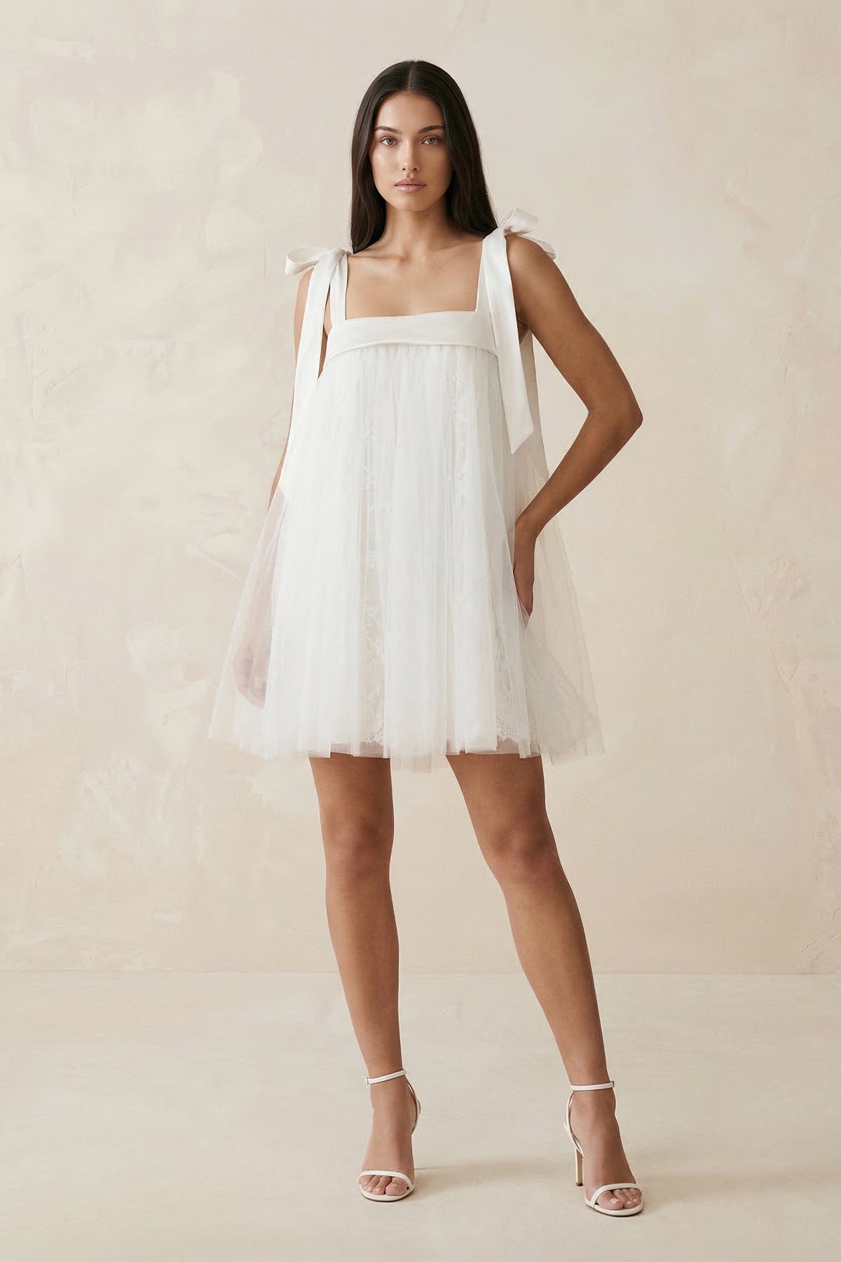Robe de mariée blanche trapèze en tulle sans manches avec nœud - Harana