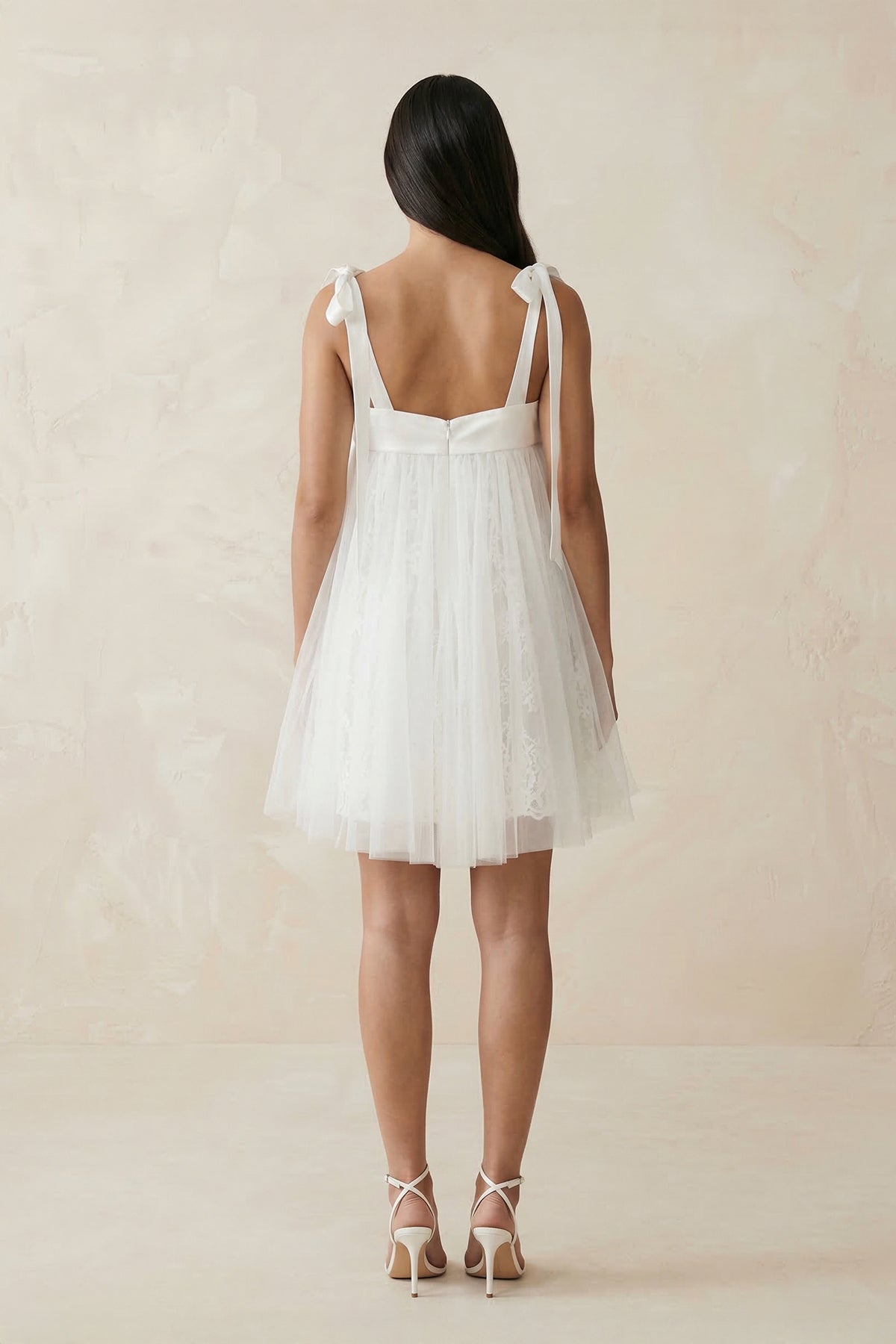 Robe de mariée blanche trapèze en tulle sans manches avec nœud - Harana