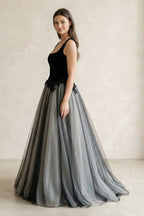 Robe de mariée noir longue sans manches froncée à dentelle - Harana
