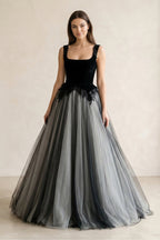 Robe de mariée noir longue sans manches froncée à dentelle - Harana