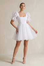 Robe de mariée blanche trapèze en tulle manches courtes col carré - Harana