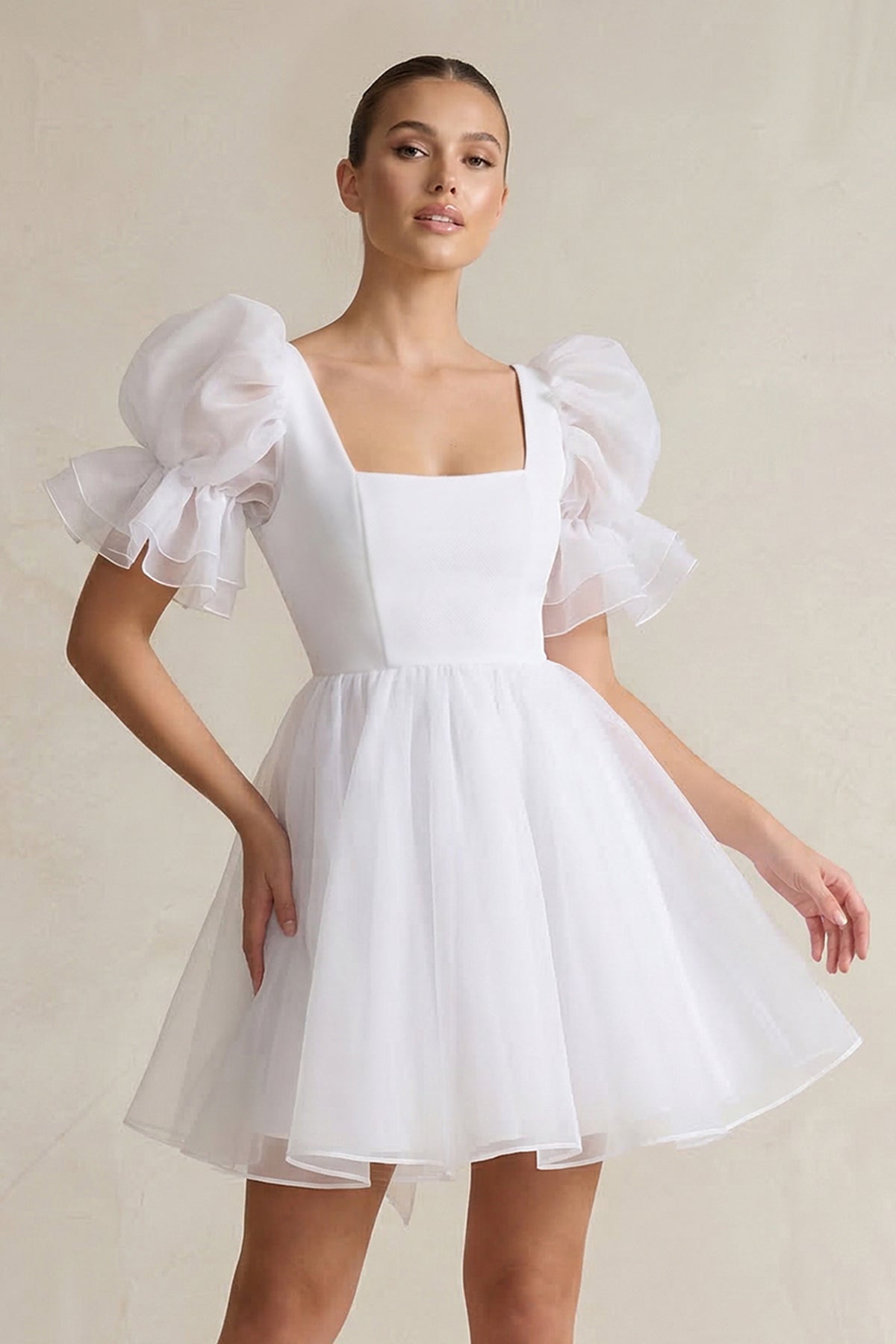 Robe de mariée blanche trapèze en tulle manches courtes col carré - Harana