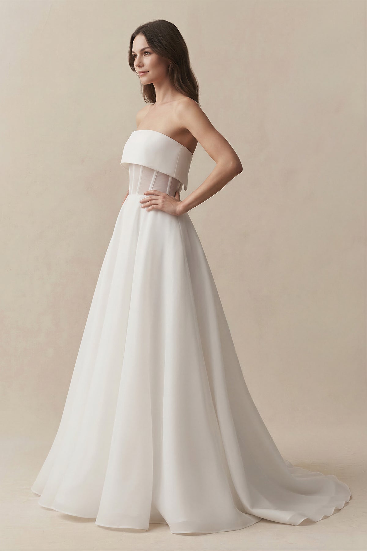 Robe de mariée blanche trapèze en mousseline bustier sans manches - Harana