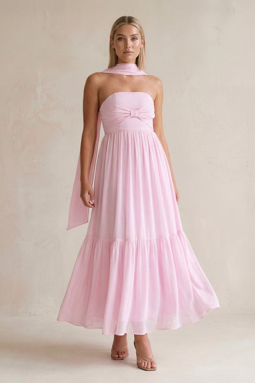 Robe de demoiselle d’honneur rose bonbon longue en mousseline coupe trapèze bustier ornée de volants - Harana