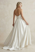Robe de mariée blanche trapèze en satin bustier sans manches - Harana