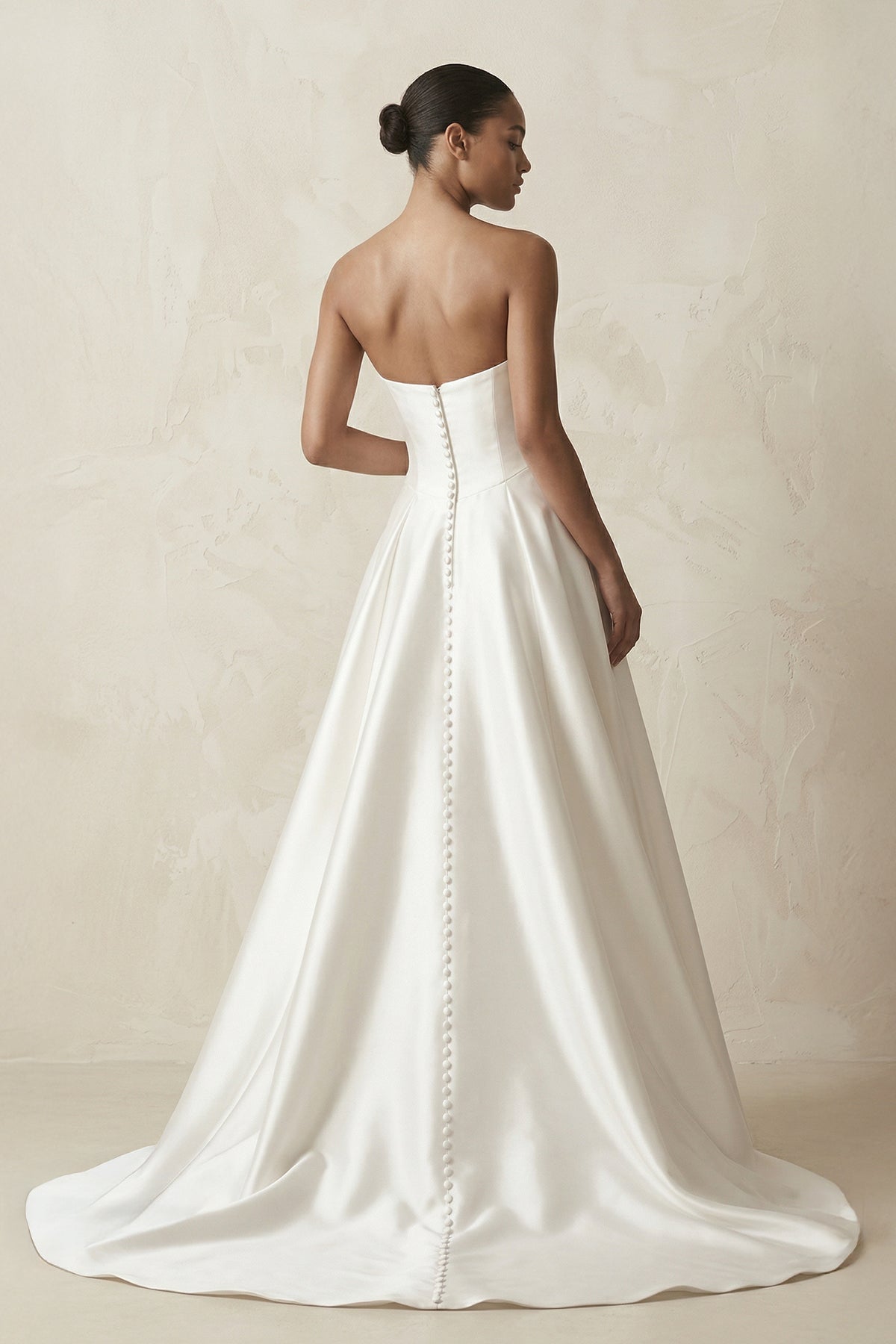Robe de mariée blanc longue bustier sans manches froncée - Harana
