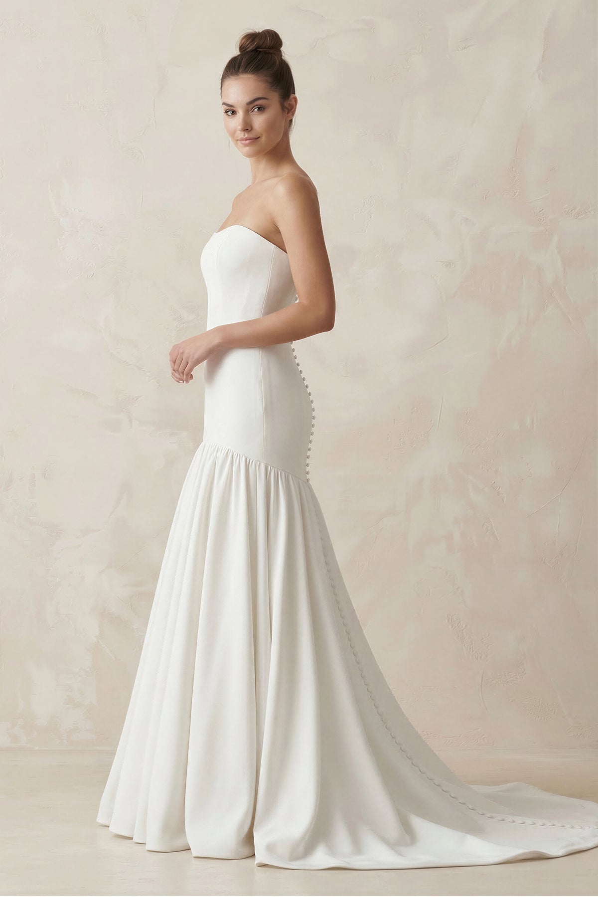 Robe de mariée blanche trapèze en satin bustier sans manches - Harana