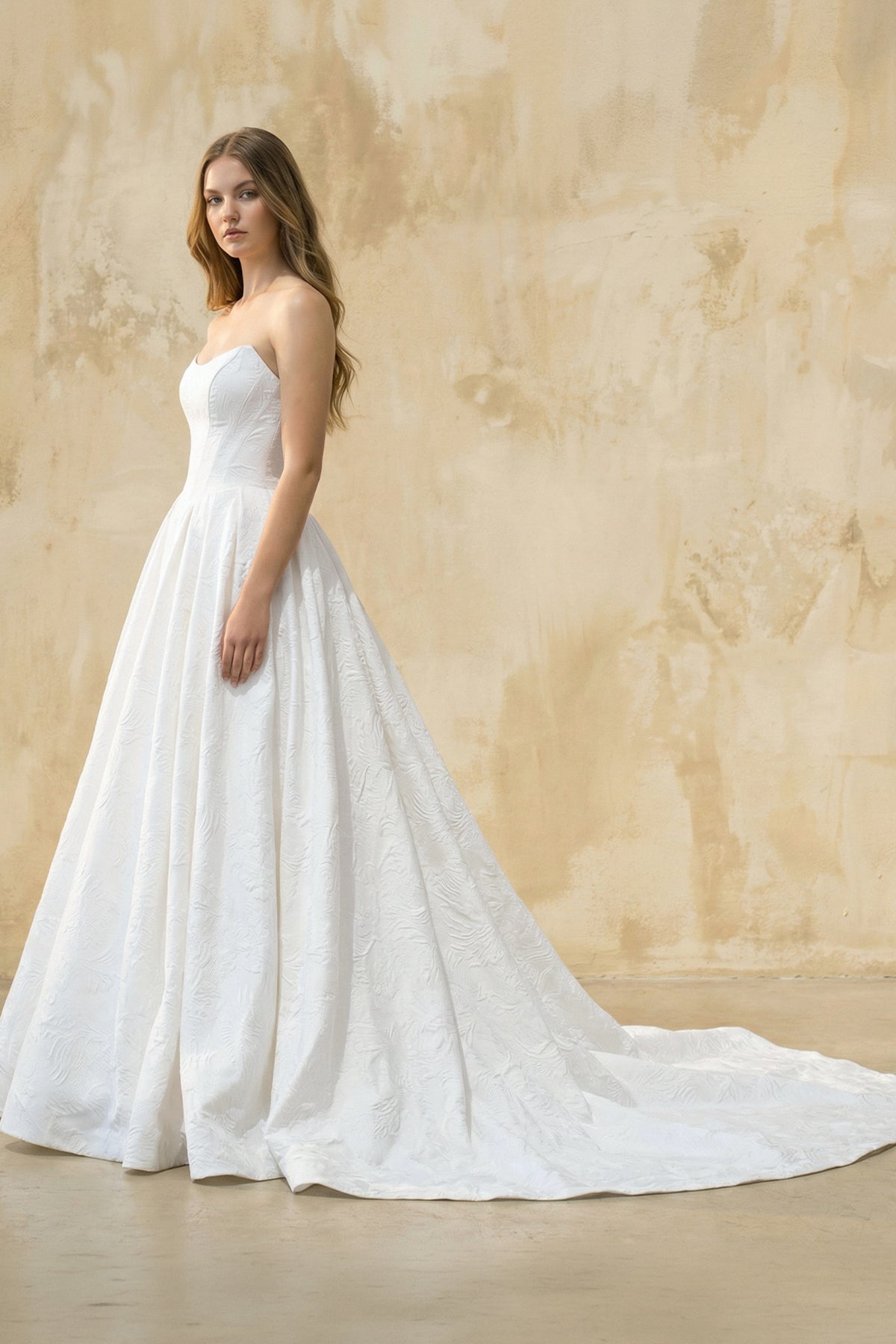 Robe de mariée blanc courte bustier sans manches satinée - Harana