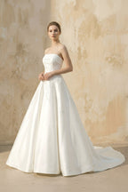 Robe de mariée blanc longue bustier sans manches satinée - Harana