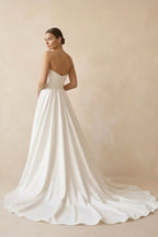 Robe de mariée ivoire trapèze en satin bustier décolleté cœur - Harana