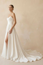 Robe de mariée ivoire trapèze en satin bustier décolleté cœur - Harana