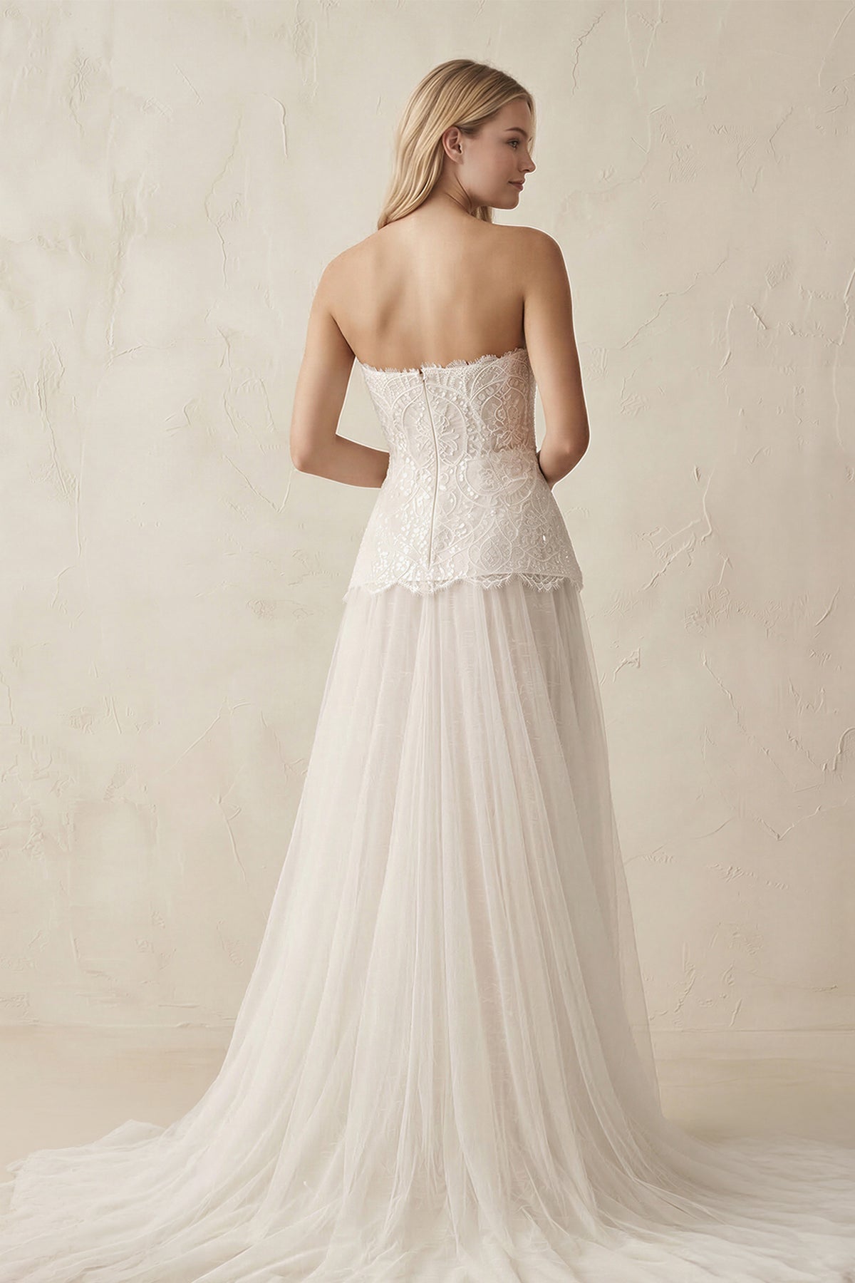 Robe de mariée ivoire trapèze en tulle bustier sans manches - Harana