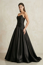 Robe de mariée noir longue bustier sans manches à corset - Harana