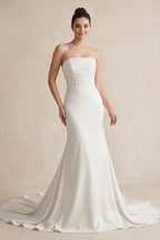 Robe de mariée blanche longue en satin coupe sirène bustier - Harana