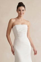 Robe de mariée blanche longue en satin coupe sirène bustier - Harana