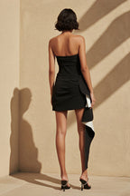 Robe courte noir bustier effet drapé à volants - Harana