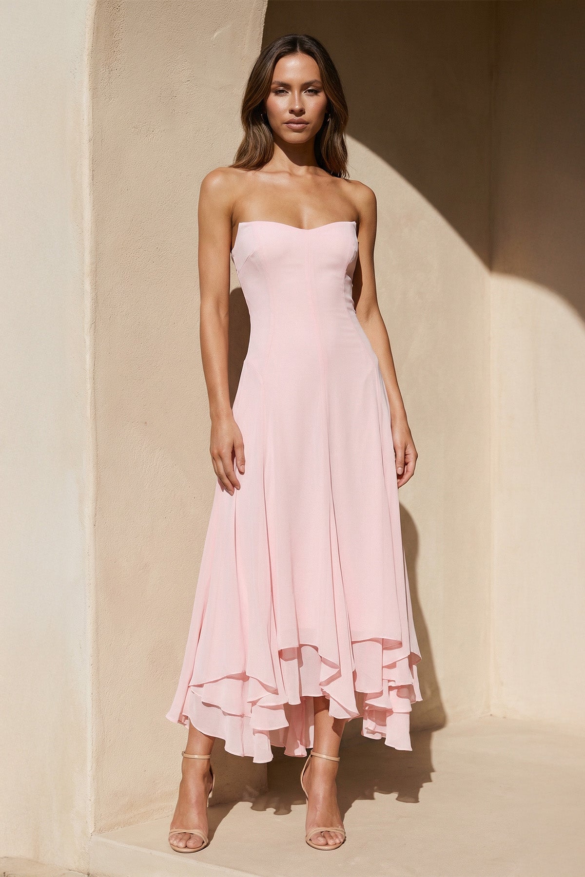 Robe midi rose coupe trapèze bustier à volants - Harana