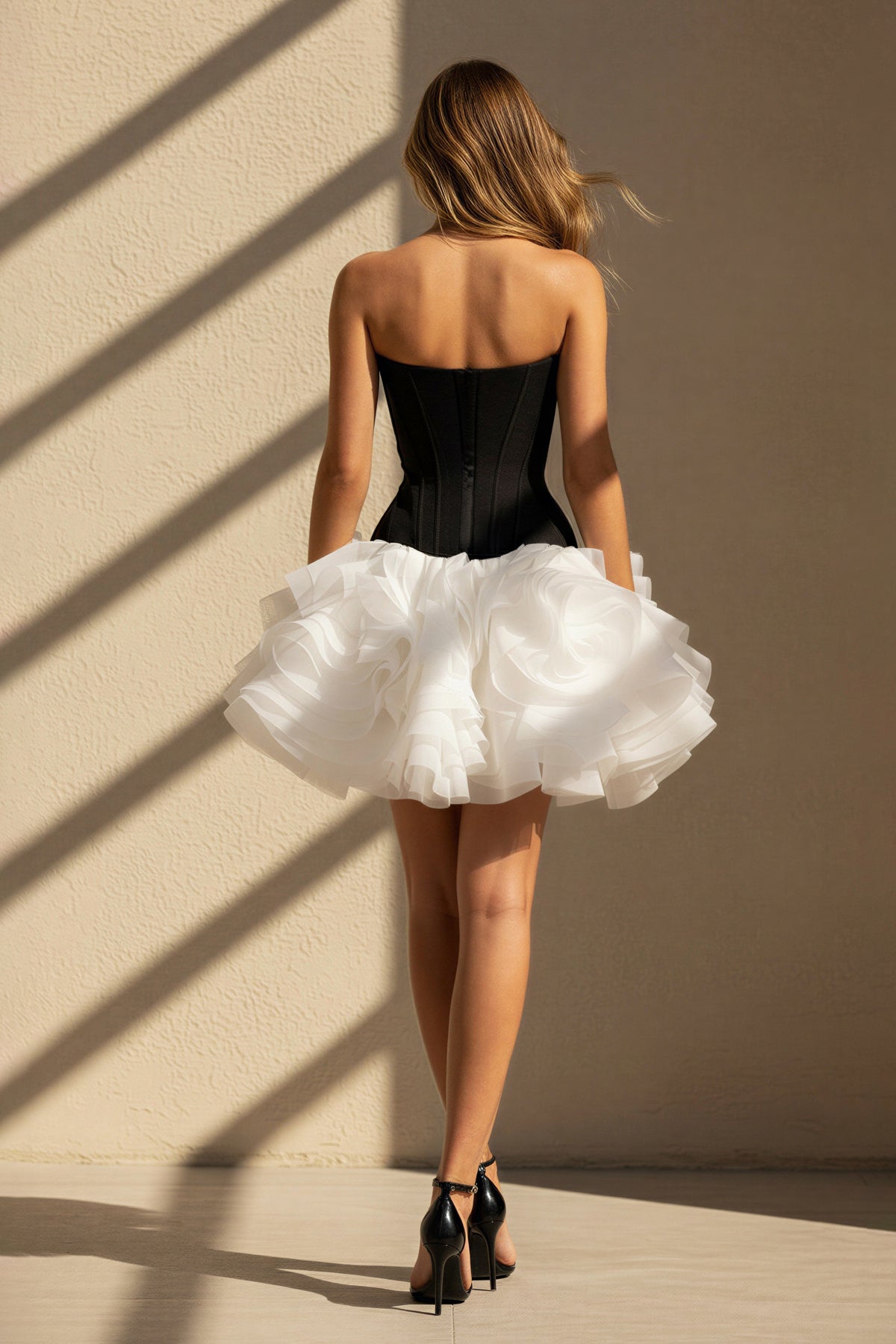 Robe courte bustier à volants - Harana