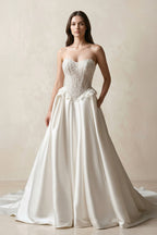 Robe de mariée blanche trapèze en satin bustier sans manches - Harana