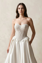 Robe de mariée blanche trapèze en satin bustier sans manches - Harana