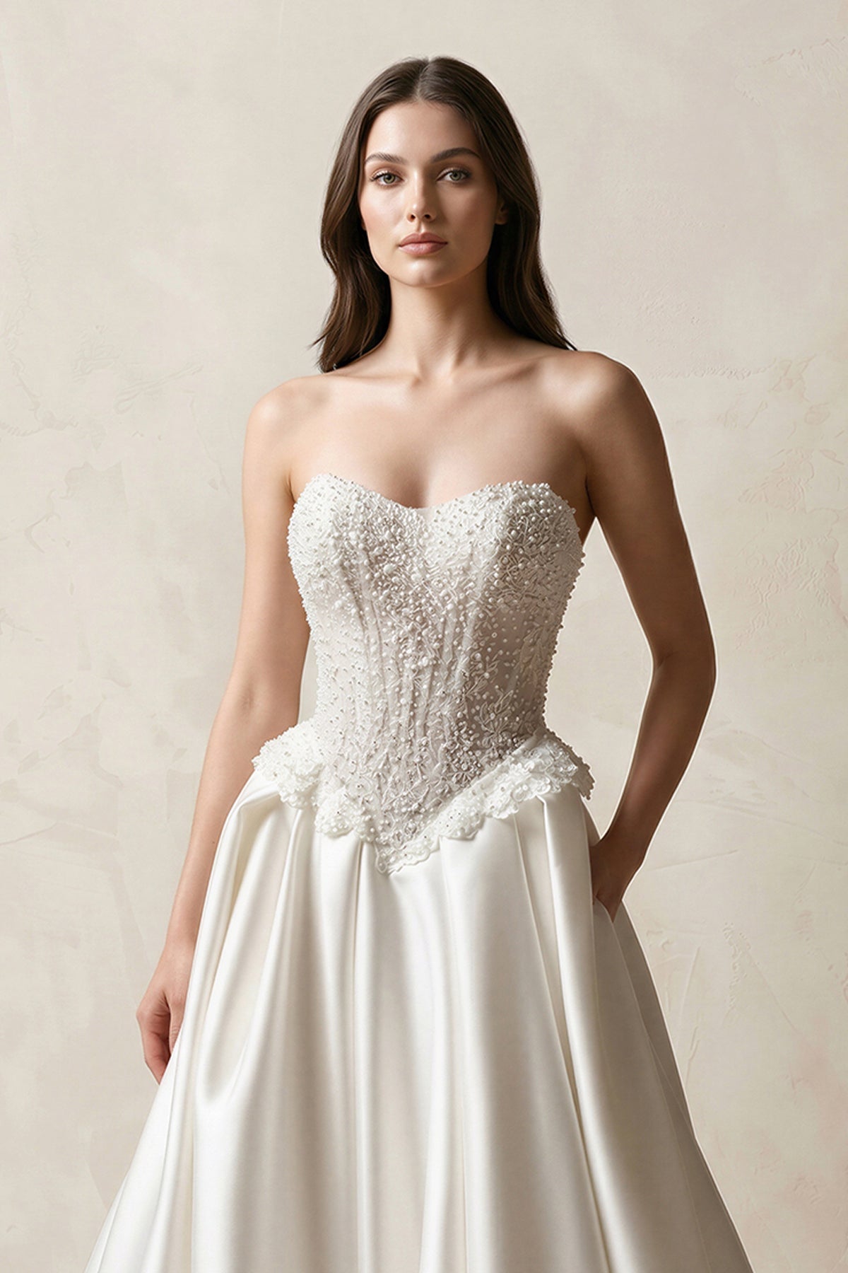 Robe de mariée blanche trapèze en satin bustier sans manches - Harana