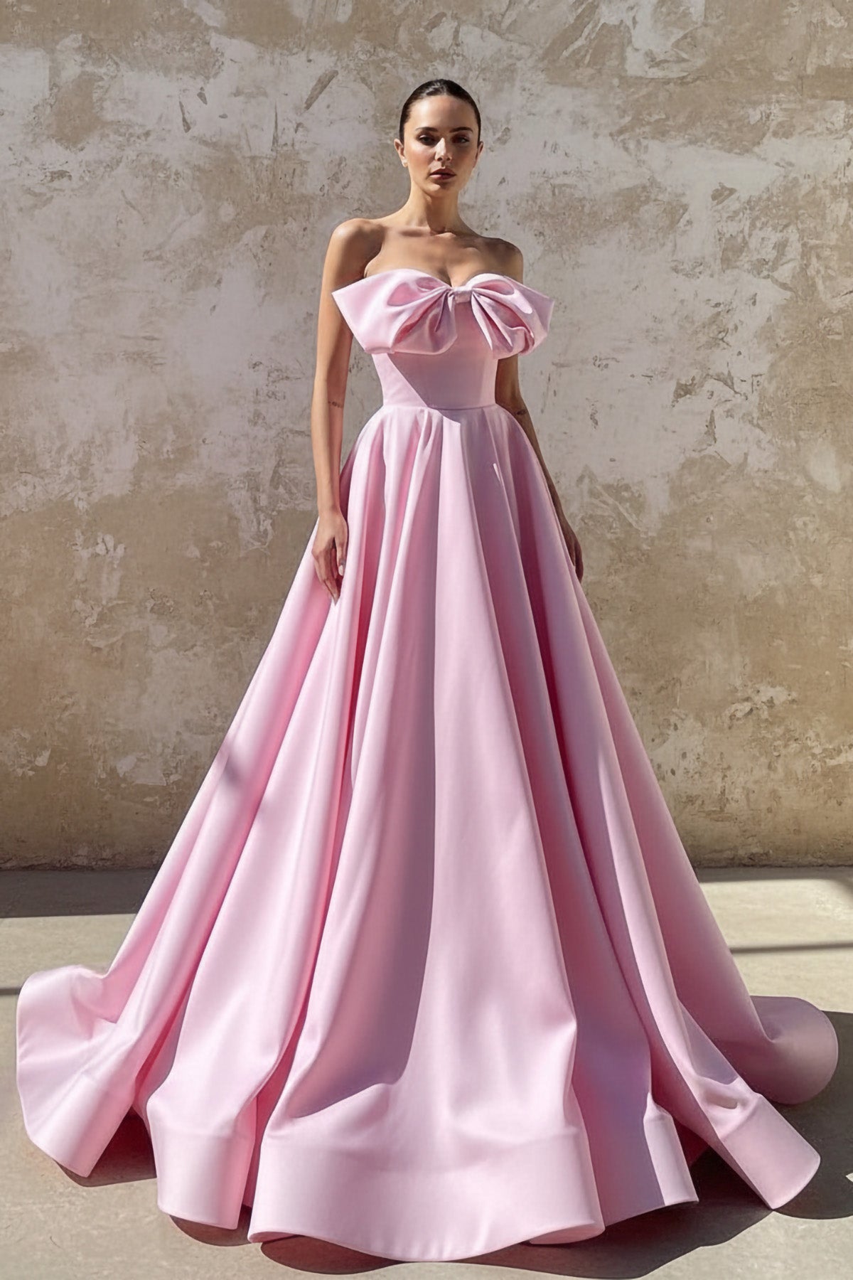 Robe longue rose satinée bustier avec nœud - Harana