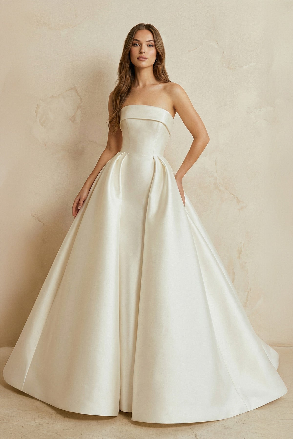 Robe de mariée ivoire longue bustier sans manches plissée - Harana