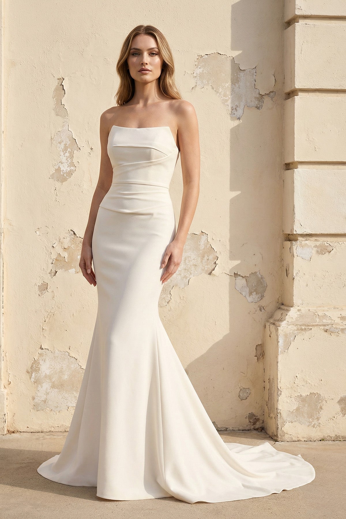 Robe de mariée ivoire satinée coupe sirène bustier plissée - Harana