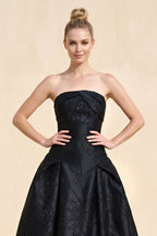 Robe de bal noir longue bustier sans manches froncée - Harana