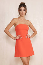 Robe orange courte coupe fourreau bustier avec ouverture goutte d’eau - Harana