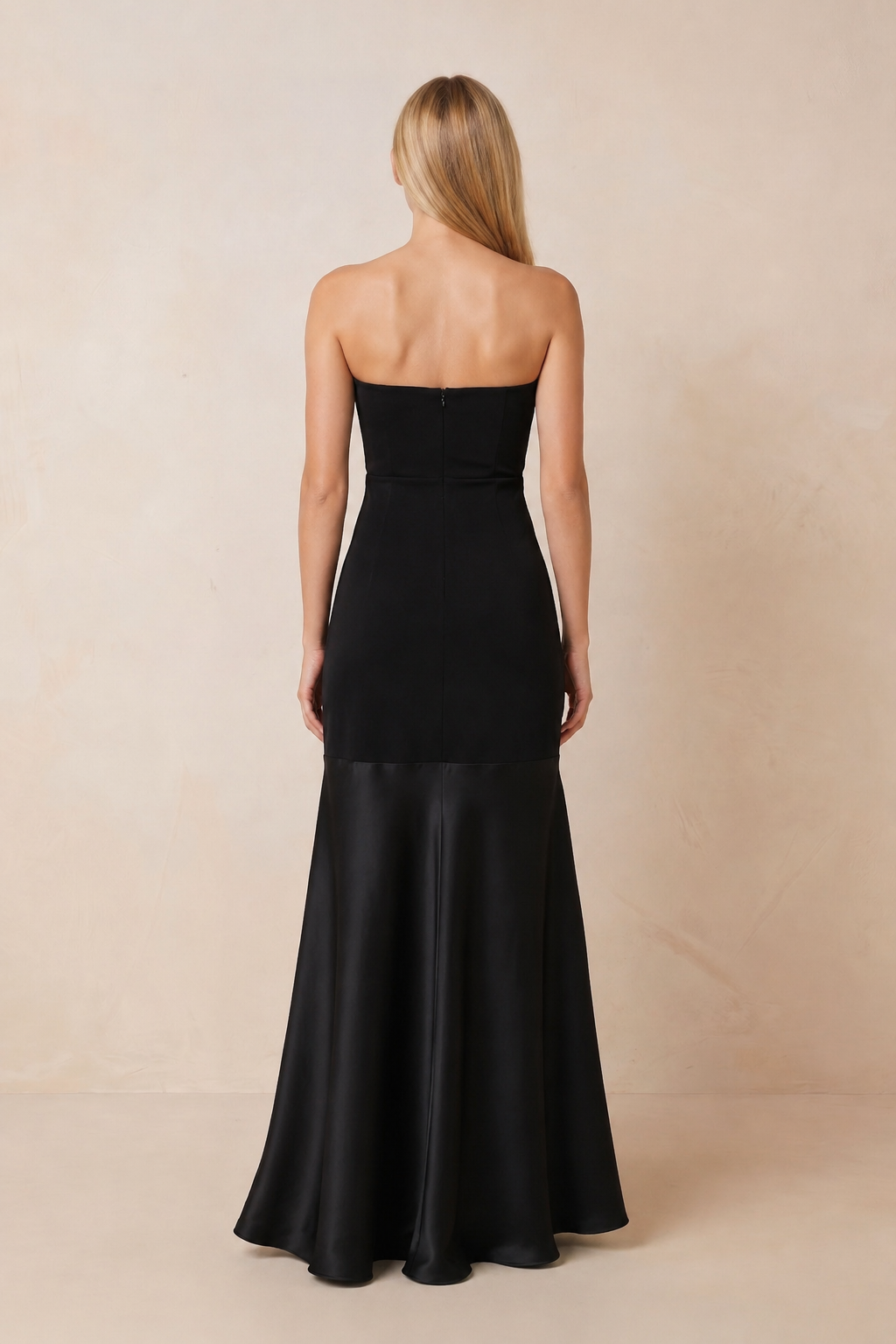 Robe noire longue satinée coupe fourreau bustier - Harana