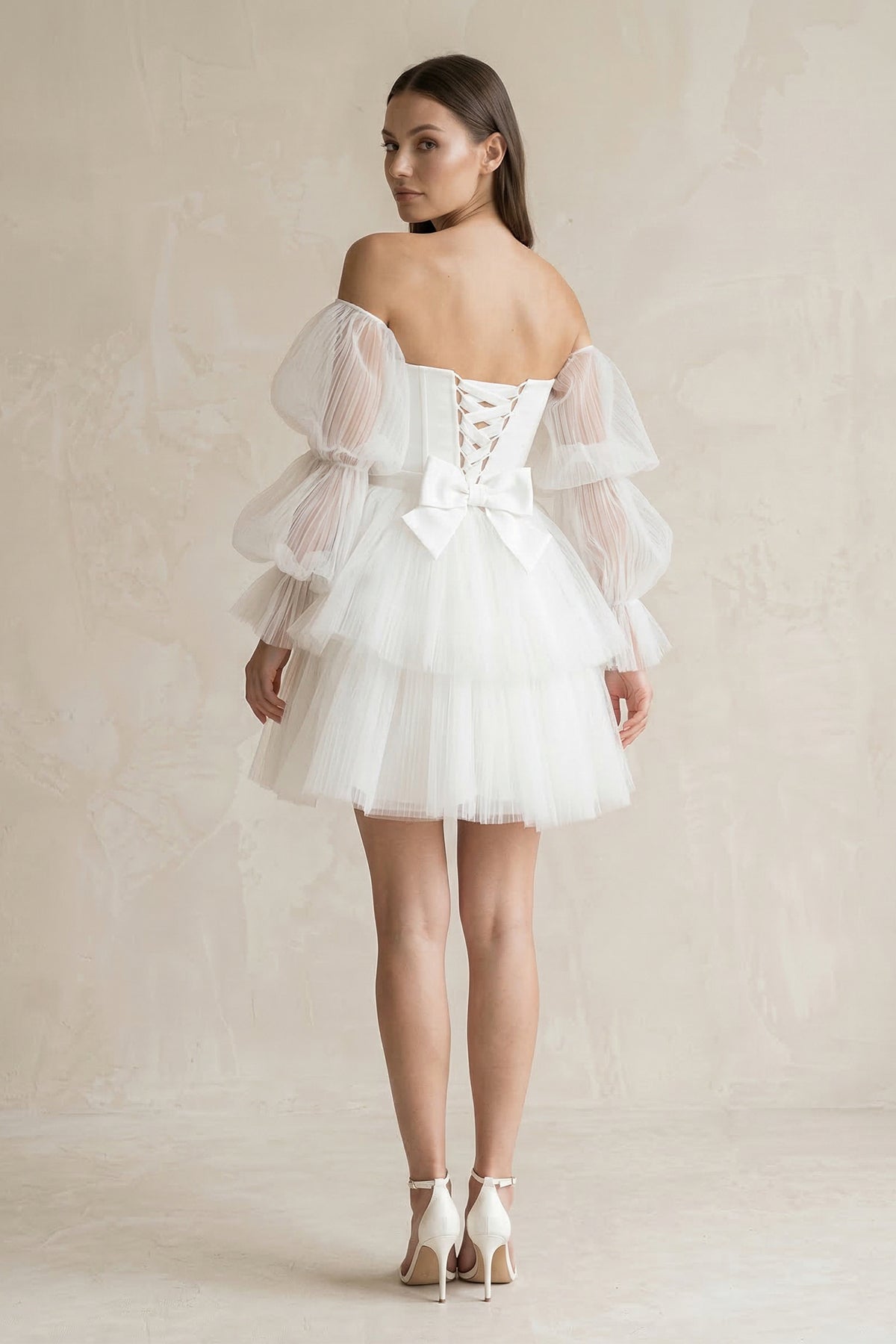 Robe de mariée courte blanc en tulle bustier à manches longues - Harana