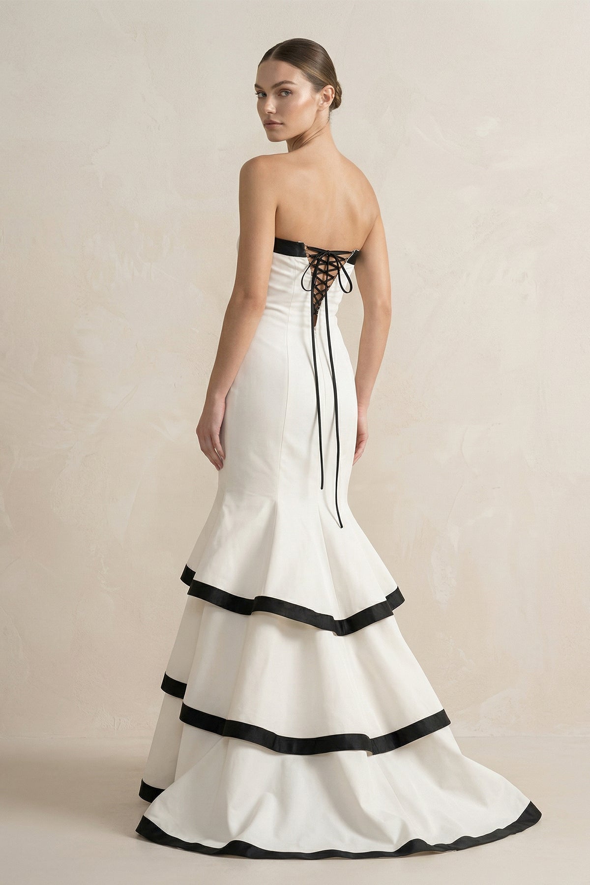 Robe longue black & white coupe sirène bustier - Harana
