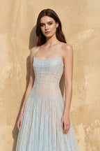 Robe longue bleu ciel en tulle coupe trapèze bustier - Harana
