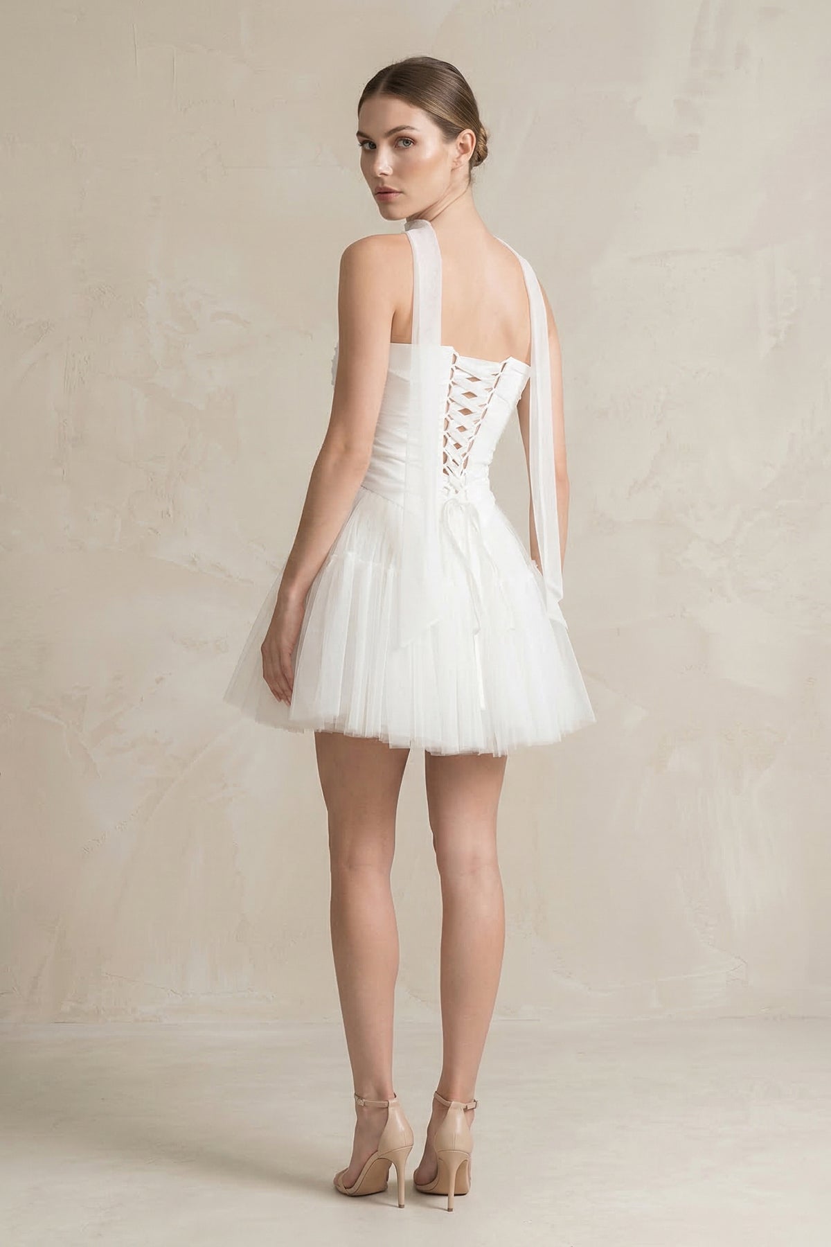 Robe de mariée courte blanc en tulle bustier sans manches - Harana