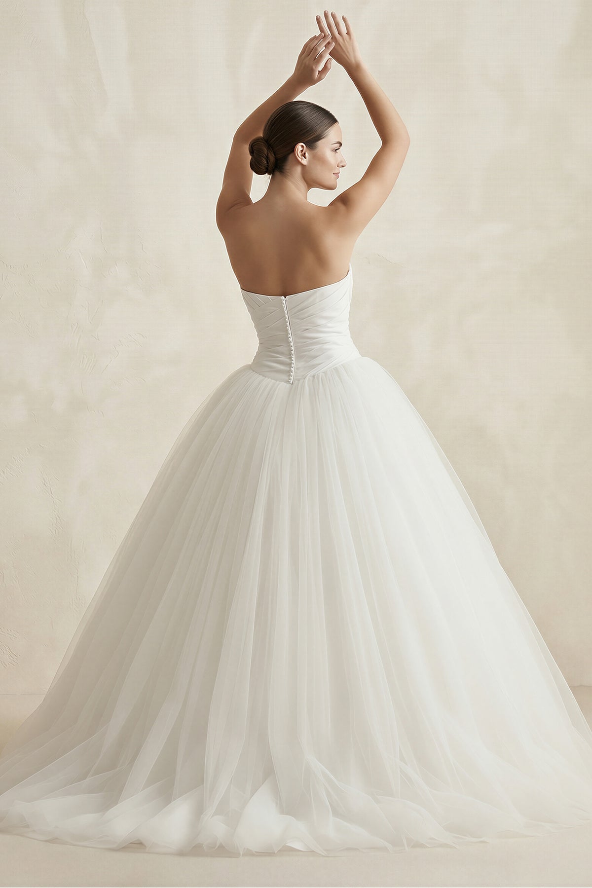 Robe de mariée ivoire trapèze en tulle bustier sans manches - Harana
