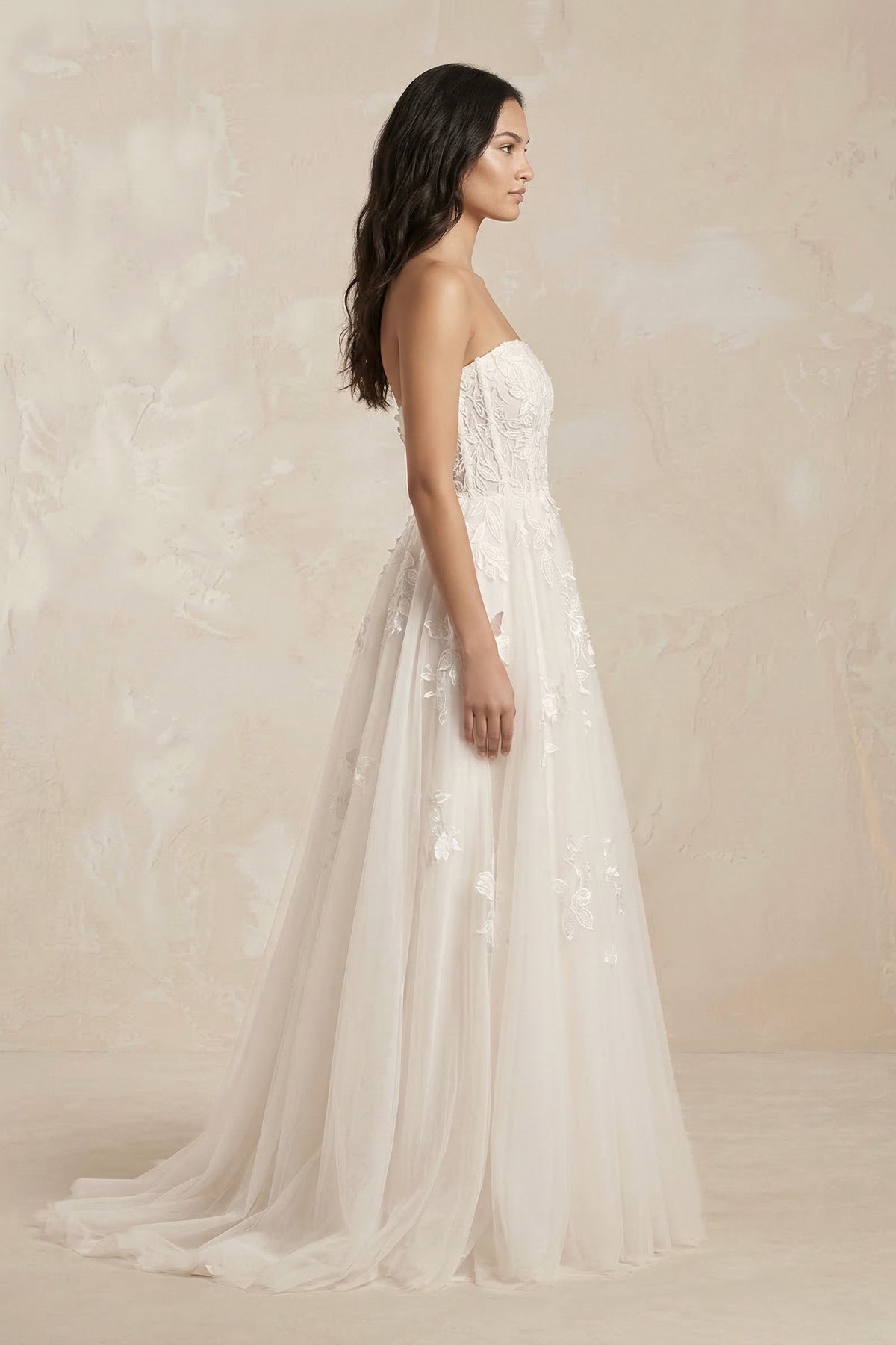 Robe de mariée ivoire trapèze en tulle bustier sans manches - Harana